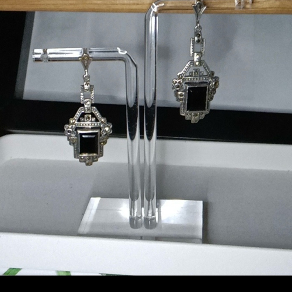 Marcasite Elegant Black and Silver Dangle Earrings